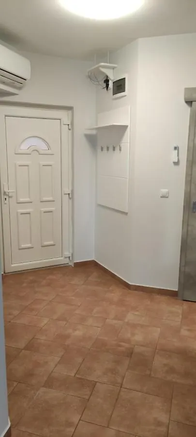 Ikon Apartman Hajduszoboszlo 0*,  Hungary